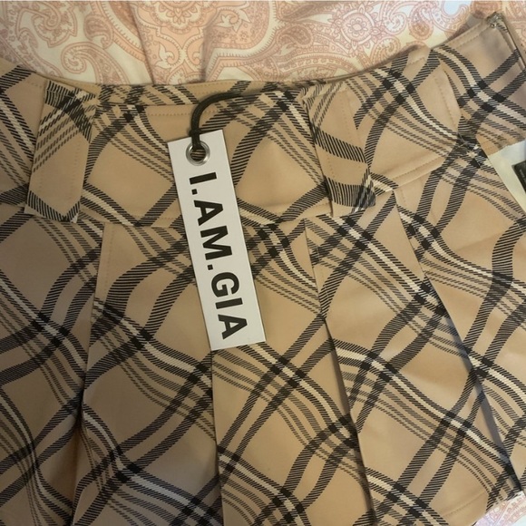 SOLD💜Iamgia Tan Checkered skirt in xs - Picture 2 of 3